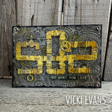 Sizzix Multi Level Textured Impressions Embossing Folder by Tim Holtz, Vault Gears (#666866)